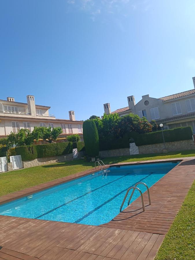 Cambrils Adosado Con Piscina 4 Habitaciones, 8 Huespedes Exterior foto